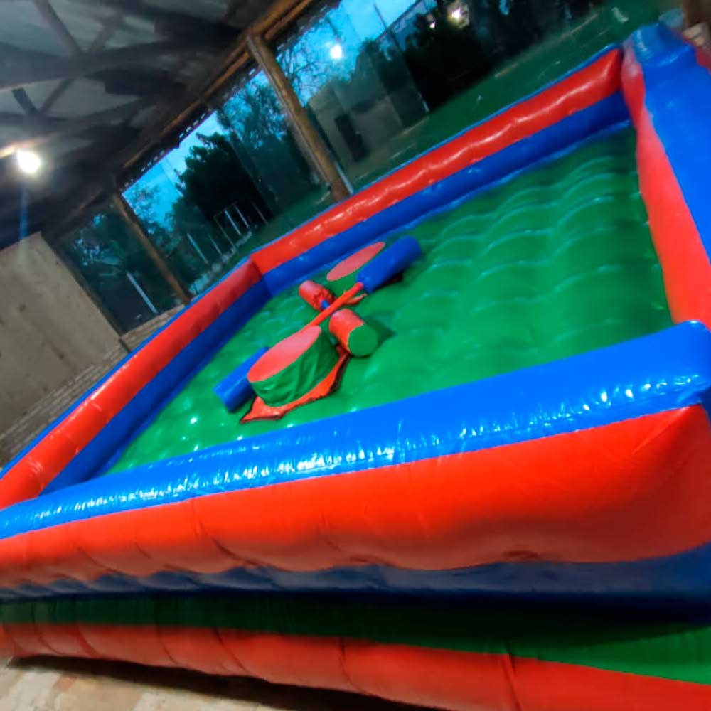 guerra de cotonete inflável