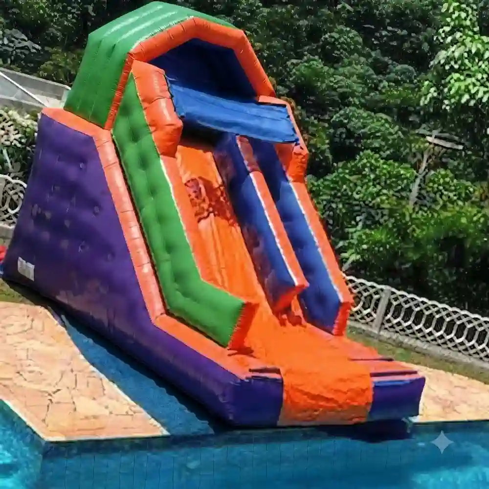 locação de brinquedos palhoça Toboágua grande 